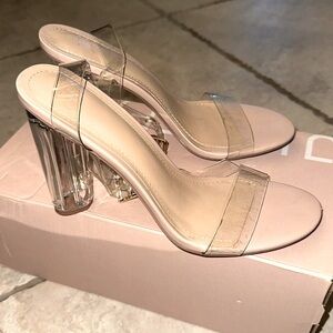 Nude/Clear block heel